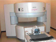 オープン型MRI装置